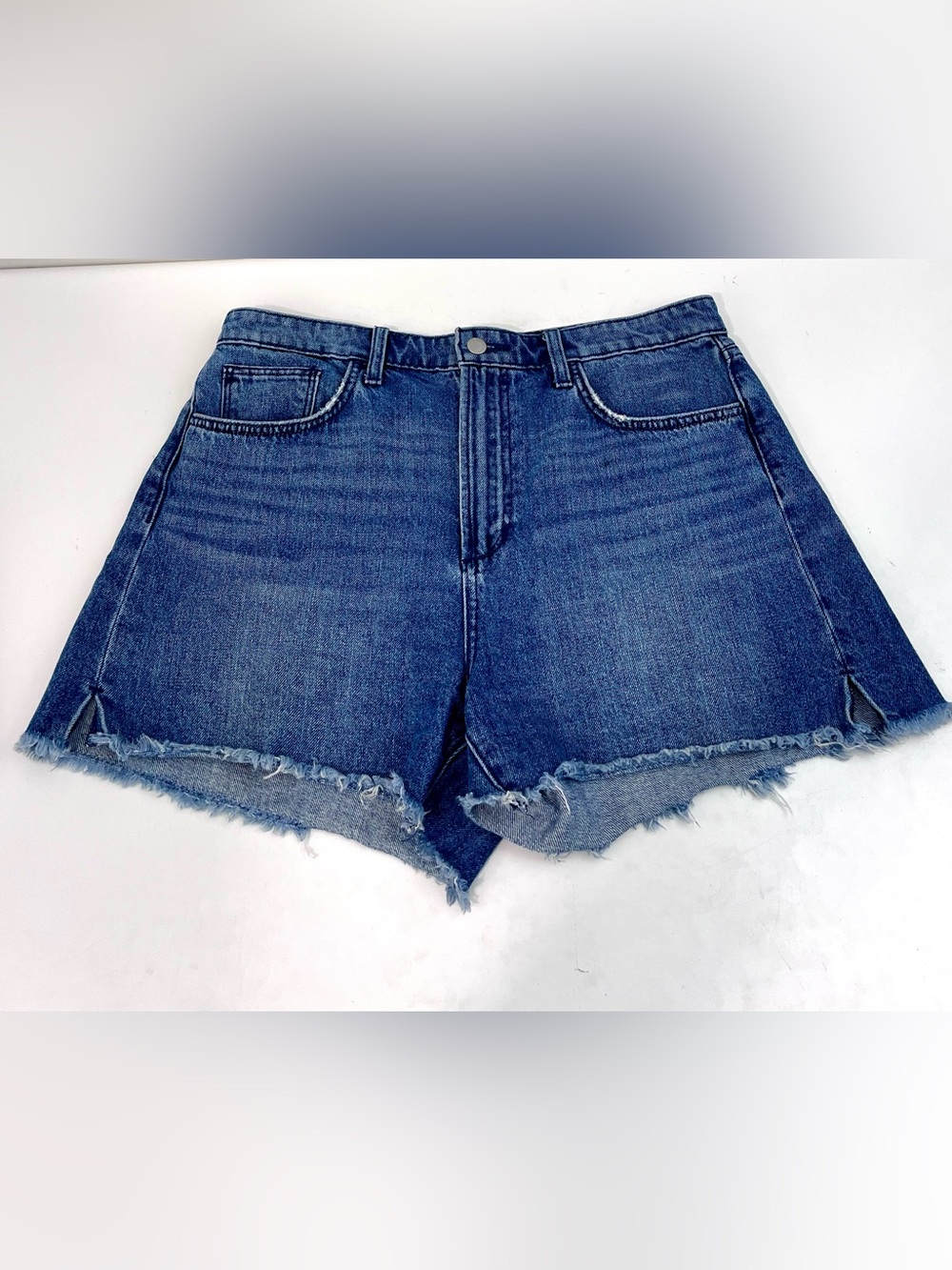 Joe’s Jeans - the Kinsley 4” High Waist Short Size 32